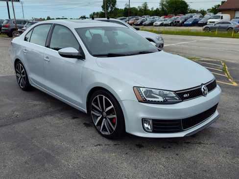 Used 2013 Volkswagen Jetta GLI Autobahn FWD image 7