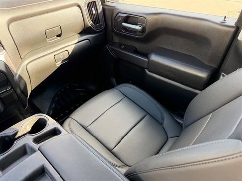 Used 2020 Chevrolet Silverado 1500 W/T w/ Snow Plow Prep Package image 12