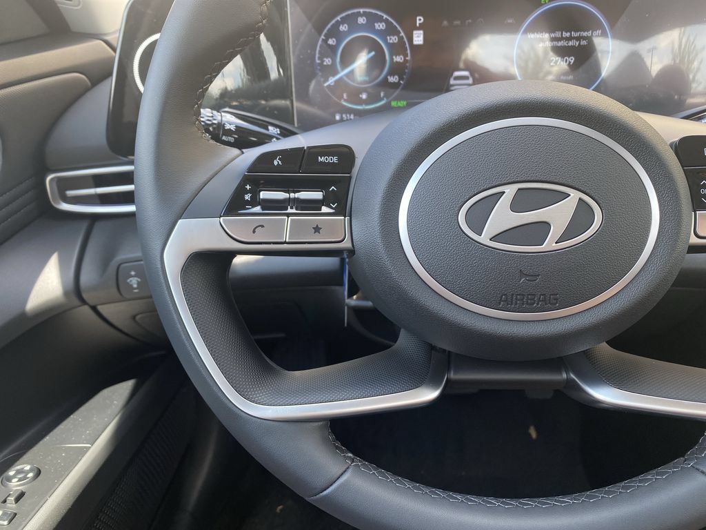 New 2026 Hyundai Elantra Limited FWD image 21