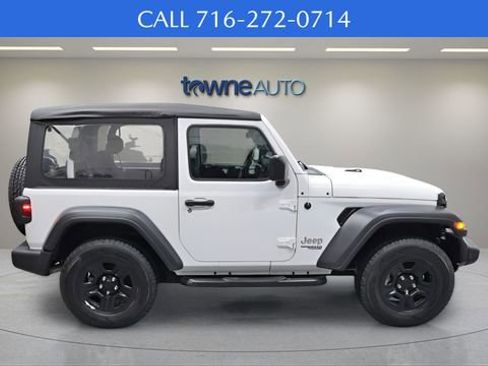 Used 2020 Jeep Wrangler Sport image 5