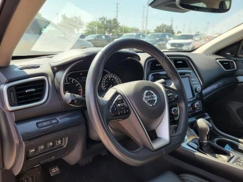 Used 2022 Nissan Maxima Platinum FWD image 19