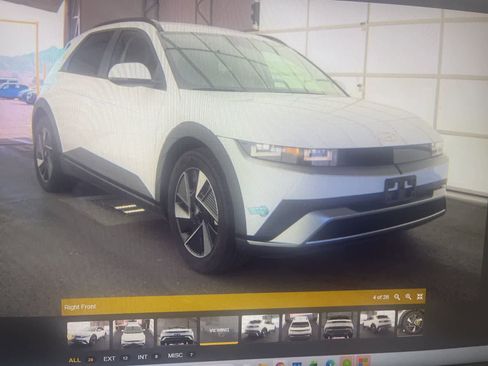 Certified 2025 Hyundai Ioniq 5 SEL RWD image 3