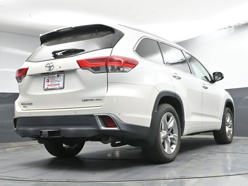 Used 2018 Toyota Highlander Limited image 28