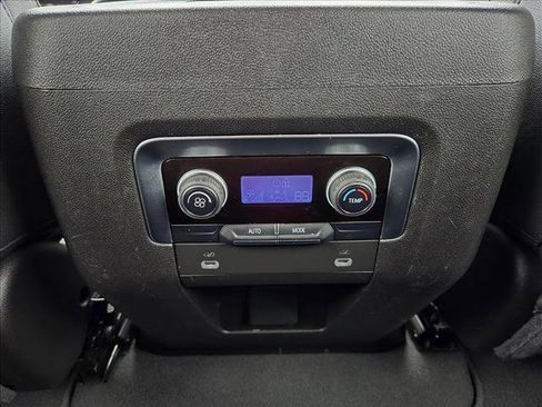 Used 2024 Chevrolet Suburban RST image 17