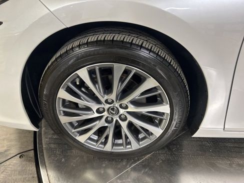 Used 2020 Lexus ES 350 w/ Premium Package image 30