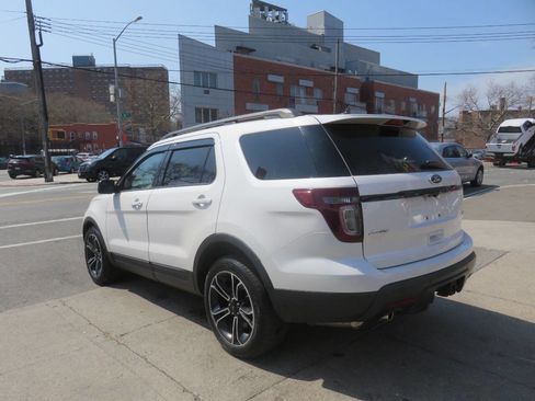 Used 2015 Ford Explorer Sport w/ Equipment Group 401A image 5