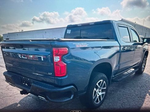 Used 2019 Chevrolet Silverado 1500 LT Trail Boss AWD/4WD image 3