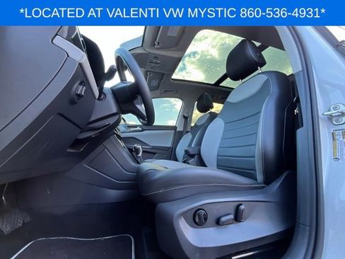 Certified 2023 Volkswagen Taos SEL image 29