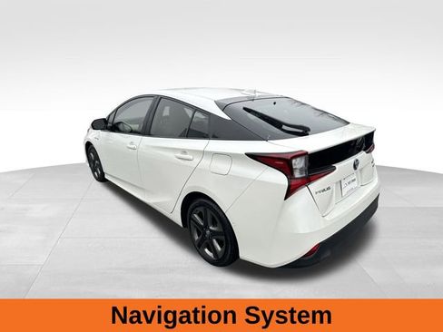 Used 2019 Toyota Prius Limited image 3