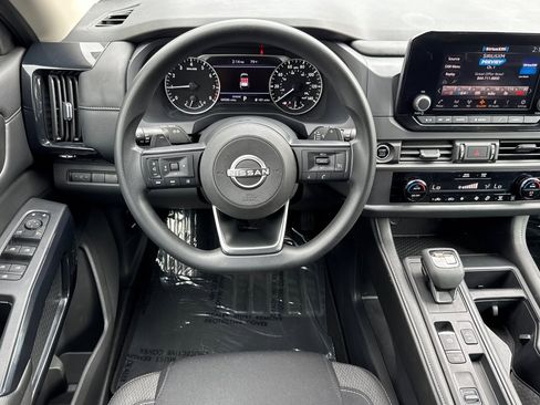 Certified 2023 Nissan Pathfinder S image 16