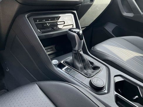 Certified 2023 Volkswagen Tiguan SE AWD/4WD image 20