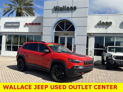 Used 2019 Jeep Cherokee Trailhawk w/ Trailer Tow Group image 1