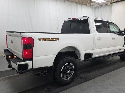 Used 2023 Ford F350 Lariat w/ Lariat Ultimate Package image 3