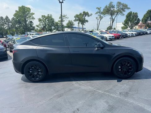 Used 2021 Tesla Model Y Long Range AWD/4WD image 5