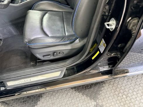 Used 2018 Hyundai Sonata Limited FWD image 18