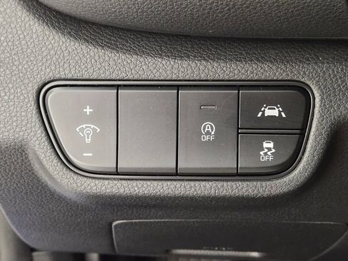 Used 2022 Kia Seltos S FWD image 32