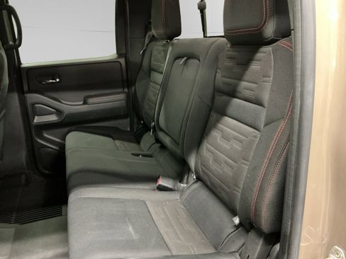 Used 2022 Nissan Frontier PRO-4X image 13