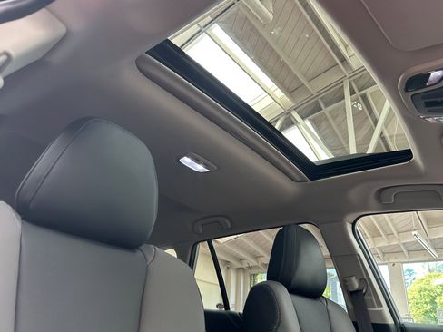 Used 2025 Subaru Outback Onyx Edition image 22