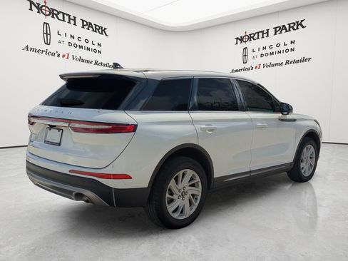 Used 2023 Lincoln Corsair FWD image 5