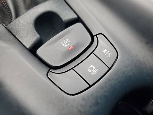 Certified 2021 Toyota C-HR LE image 23