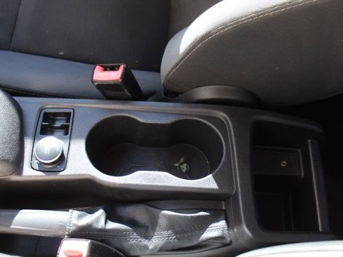 Used 2013 Ford Focus S image 19