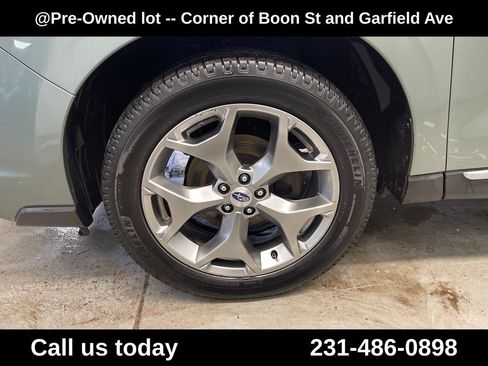 Used 2017 Subaru Forester 2.5i Touring AWD/4WD image 11