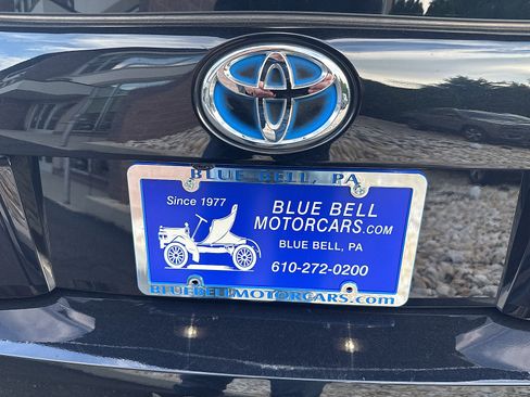 Used 2021 Toyota Prius LE w/ Carpet Mat Package (TMS) FWD image 22