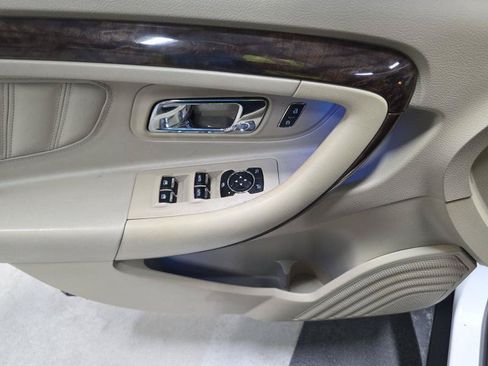 Used 2019 Ford Taurus Limited FWD image 7