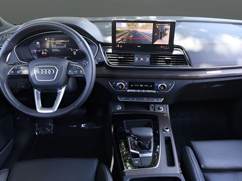 Used 2023 Audi Q5 2.0T Premium Plus w/ Premium Plus Package AWD/4WD image 16