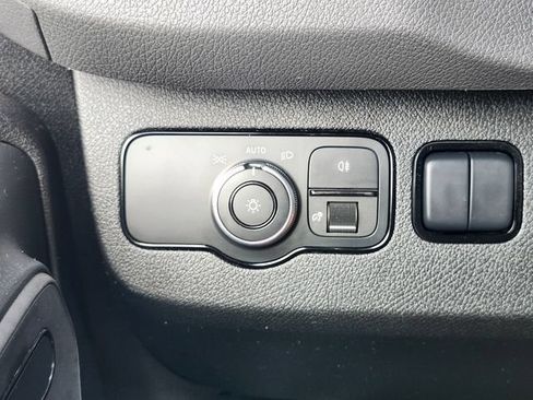 Used 2021 Mercedes-Benz Sprinter 1500 image 18