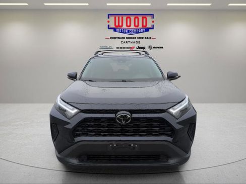 Used 2022 Toyota RAV4 XLE AWD/4WD image 8