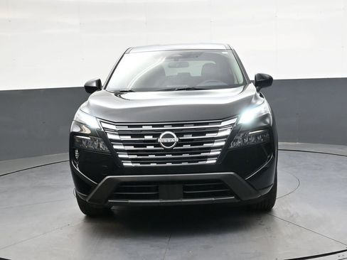 Used 2025 Nissan Rogue SV image 9