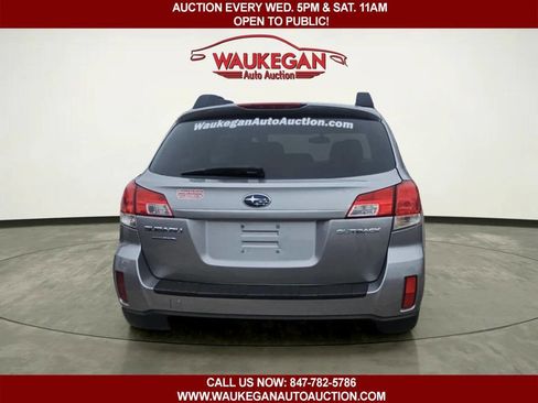 Used 2010 Subaru Outback 2.5i Premium AWD/4WD image 5