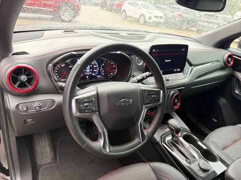 Used 2025 Chevrolet Blazer RS AWD/4WD image 14