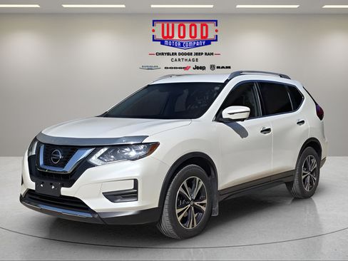 Used 2020 Nissan Rogue SV w/ Premium Package FWD image 5