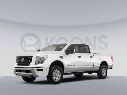Used 2024 Nissan Titan SV w/ SV Convenience Package