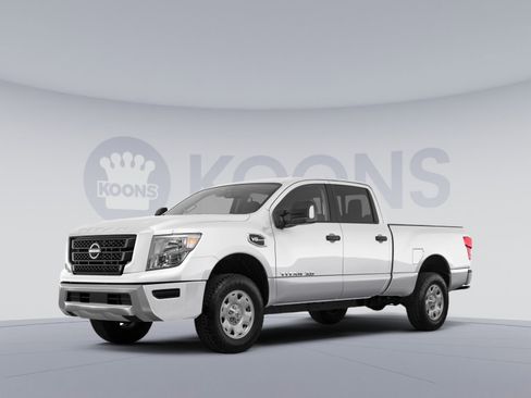 Used 2024 Nissan Titan SV w/ SV Convenience Package image 1