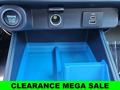 New 2025 Ford Maverick XLT image 24