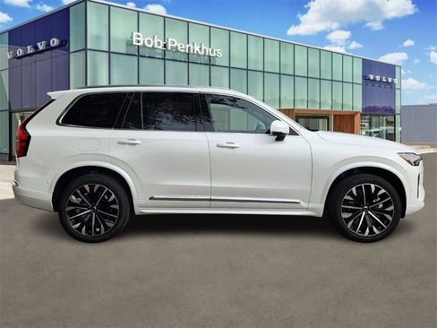 New 2026 Volvo XC90 B6 Plus w/ Protection Package Premier image 28