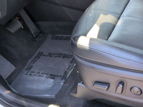 Used 2023 Kia Telluride EX FWD image 17
