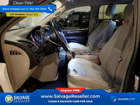 Used 2015 Chrysler Town & Country Touring-L w/ Driver Convenience Group FWD image 9