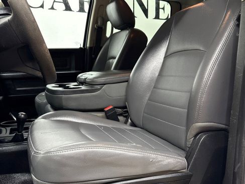 Used 2018 RAM 3500 Tradesman image 33