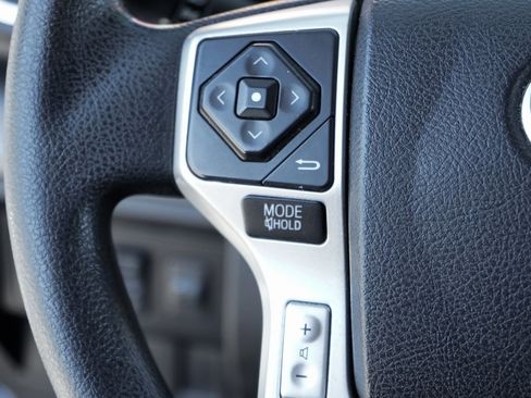 Used 2016 Toyota Tundra SR5 image 21