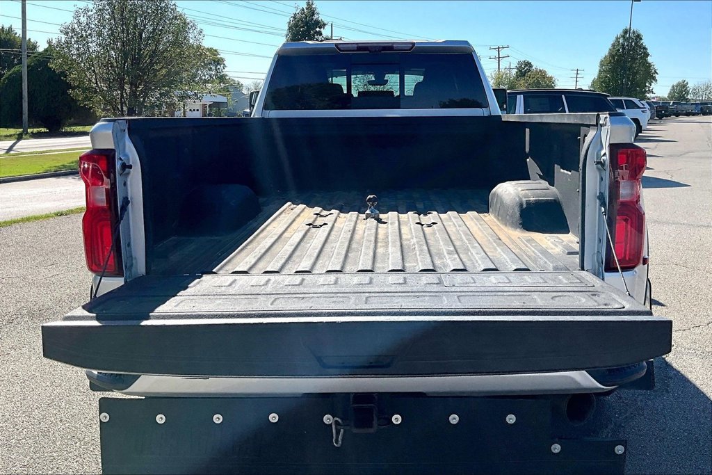 Used 2020 Chevrolet Silverado 3500 High Country AWD/4WD image 33