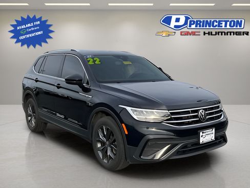 Used 2022 Volkswagen Tiguan SE AWD/4WD image 1