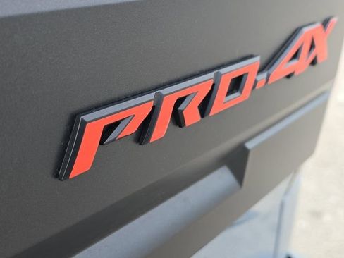 Used 2025 Nissan Frontier PRO-4X w/ Pro Premium Package image 10