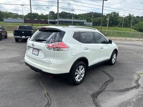 Used 2016 Nissan Rogue SV w/ SV Premium Package AWD/4WD image 8
