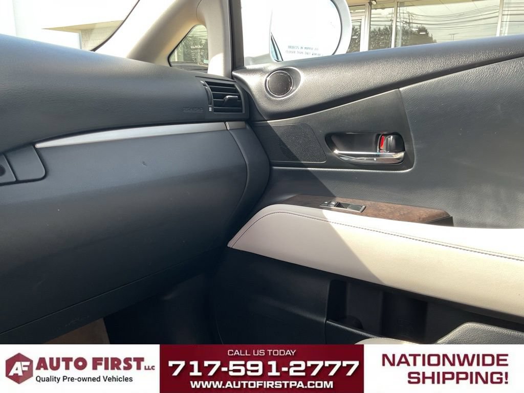 Used 2013 Lexus RX 450h AWD image 27