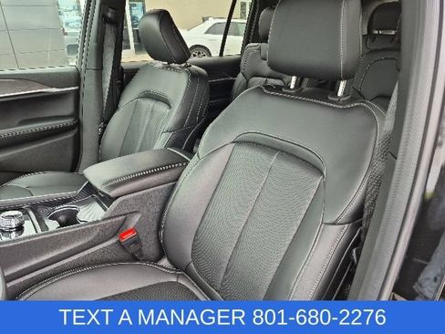 New 2026 Jeep Grand Cherokee L Limited w/ Luxury Tech Group II AWD/4WD image 18