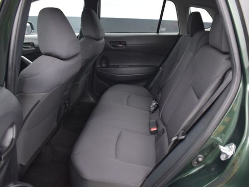 Used 2023 Toyota Corolla Cross LE FWD image 12